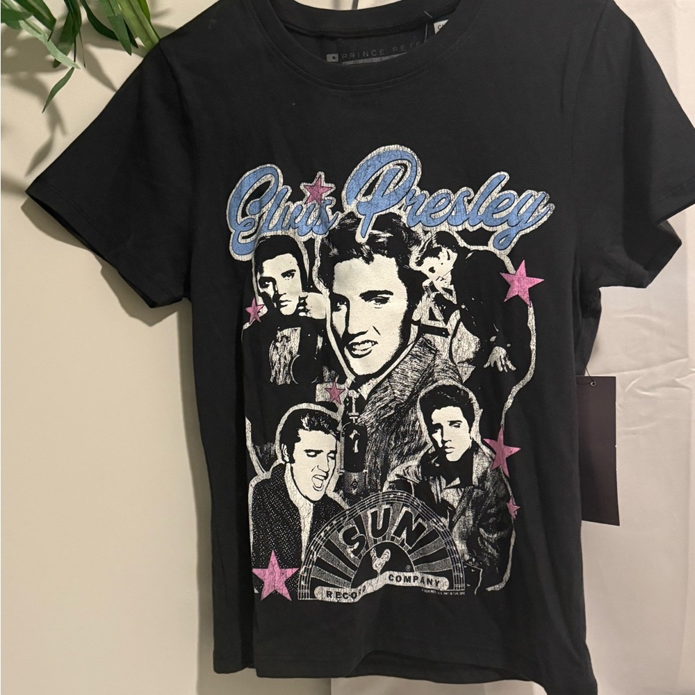NWT Elvis Presley t-shirt by Prince Peter, extra small (xs)